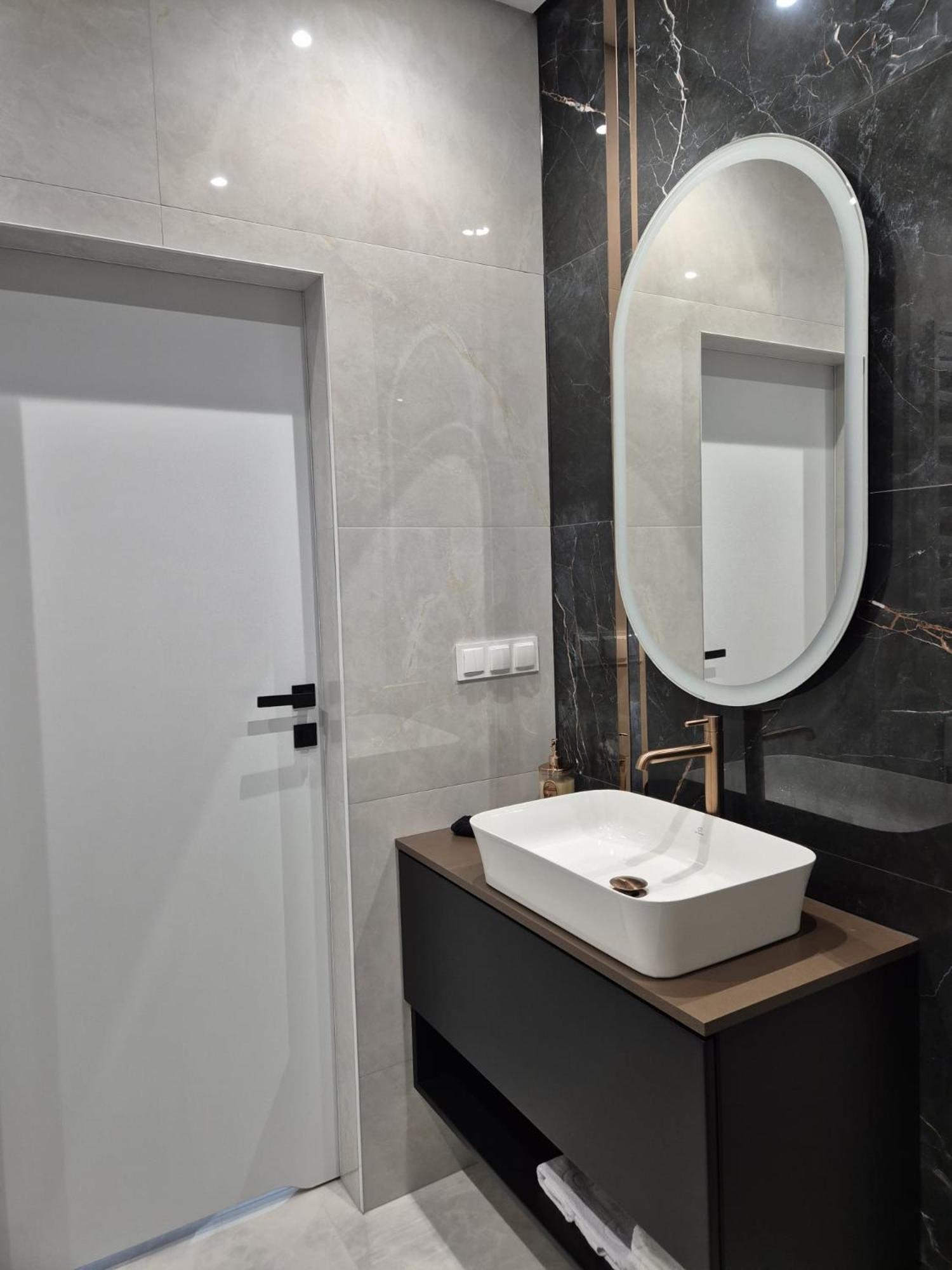 Hanza Tower Ag Sauna&jacuzzi&pool